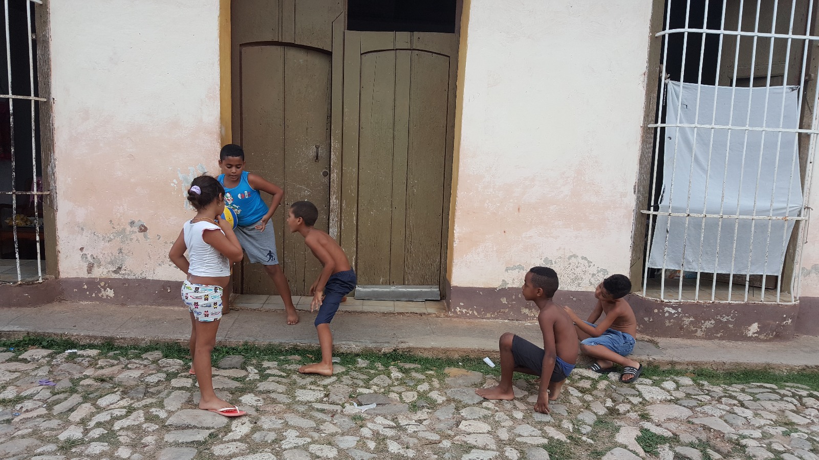Küba'da Çocuk Olmak